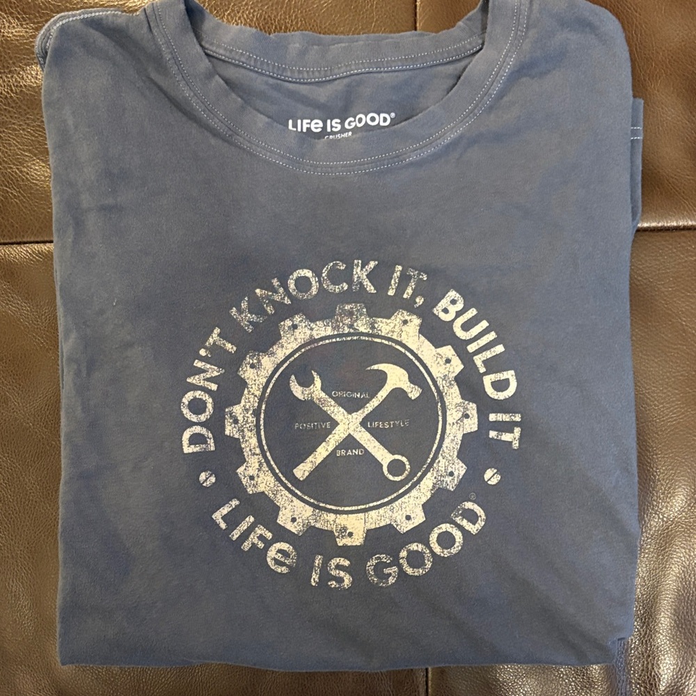 Life Is Good Men's Gray Graphic short Sleeve Tee